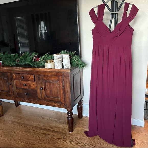 Lulus Make Me Move Burgundy Dress - Size XL, Excellent Condition - Picture 1 of 8